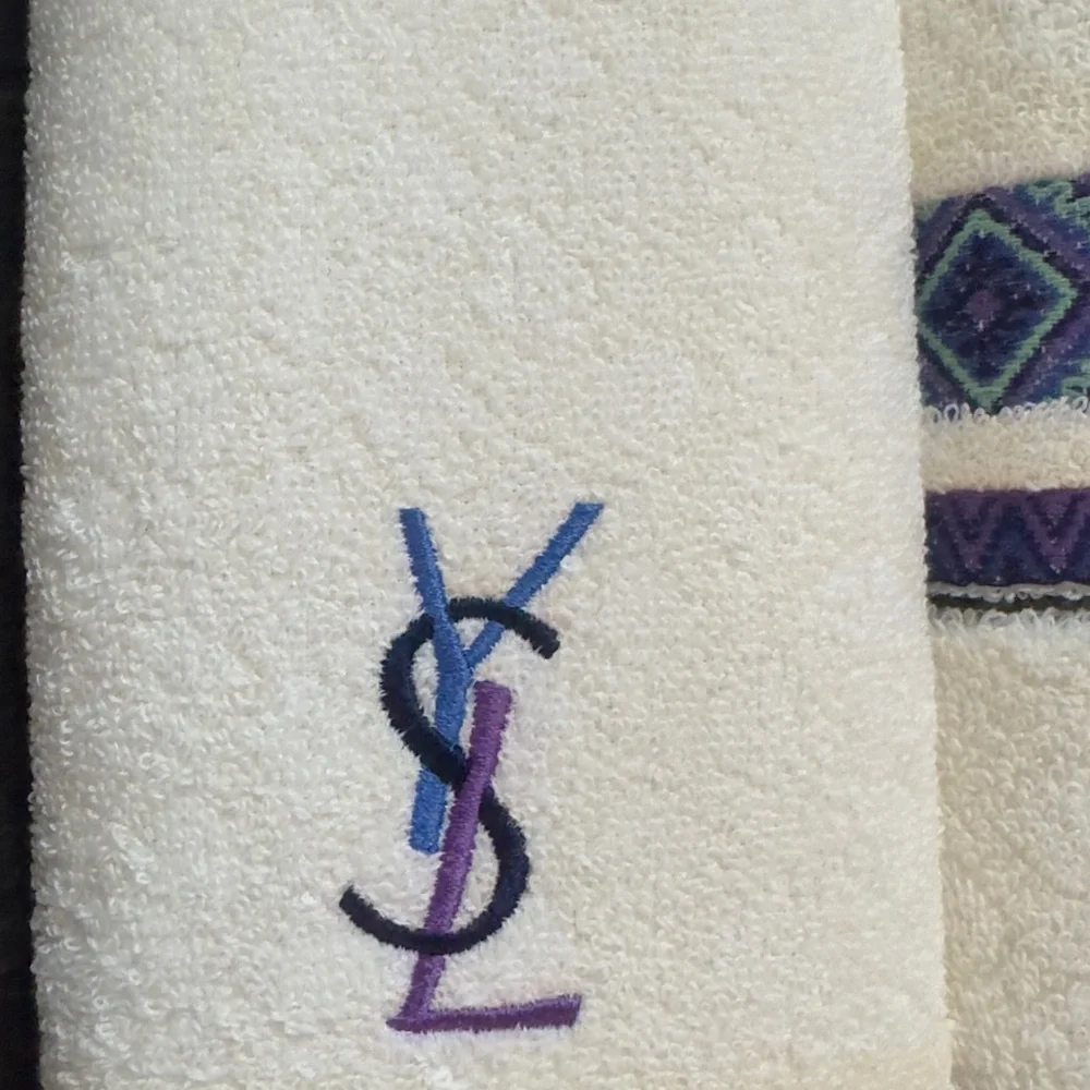 YSL Yves Saint Laurent White Multicolor Towel Set